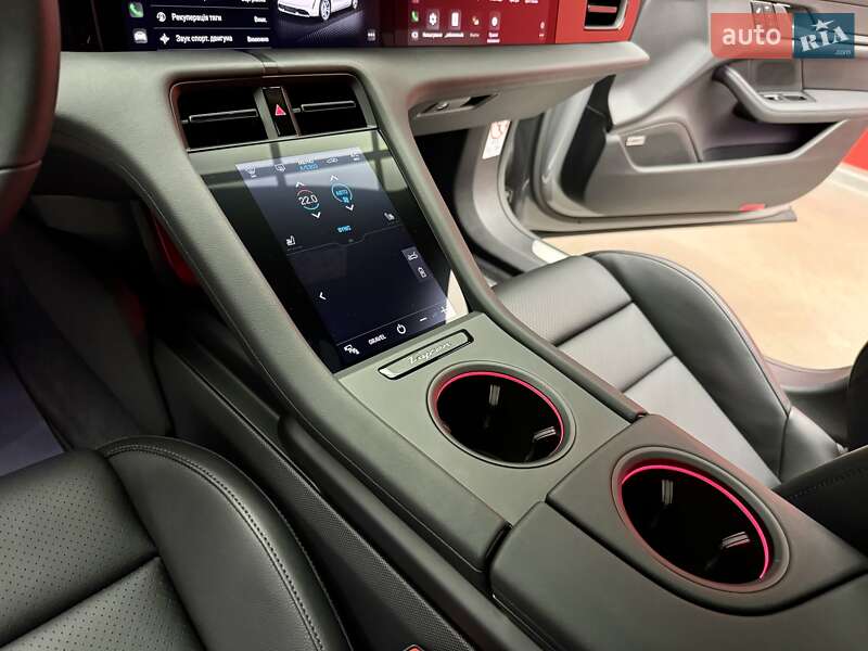 Універсал Porsche Taycan Cross Turismo 2023 в Києві