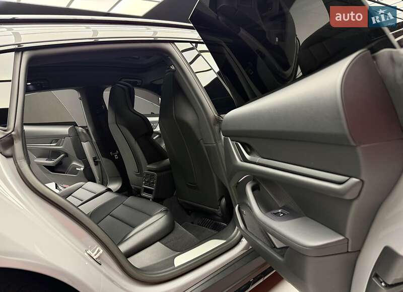 Універсал Porsche Taycan Cross Turismo 2023 в Києві