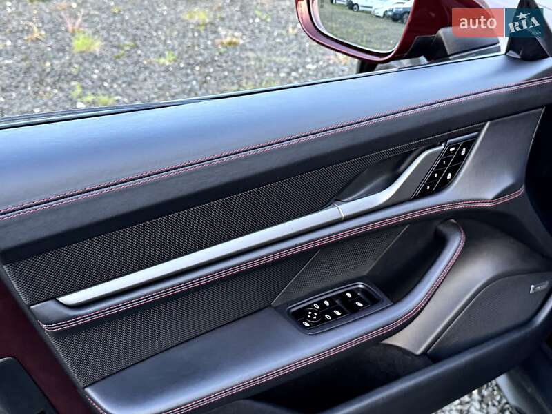 Універсал Porsche Taycan Cross Turismo 2021 в Ковелі фото 27 Універсал Porsche Taycan Cross Turismo 2021 в Ковелі