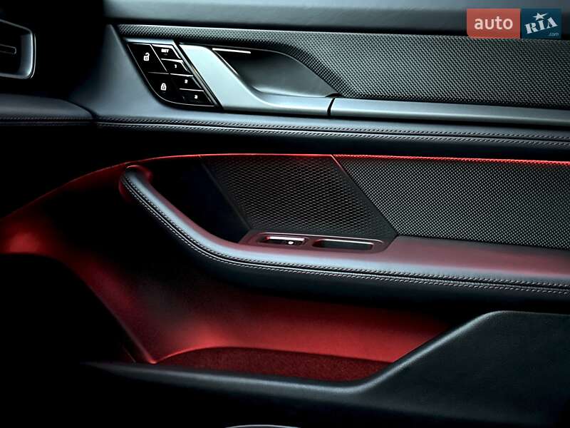 Універсал Porsche Taycan Cross Turismo 2021 в Ковелі фото 80 Універсал Porsche Taycan Cross Turismo 2021 в Ковелі