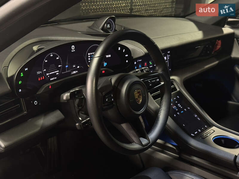 Универсал Porsche Taycan Cross Turismo 2021 в Луцке