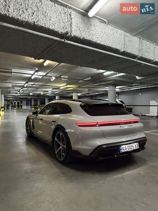Универсал Porsche Taycan Cross Turismo 2023 в Киеве