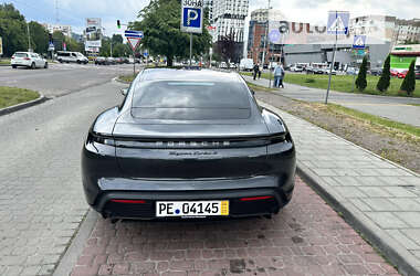 Седан Porsche Taycan 2020 в Львове