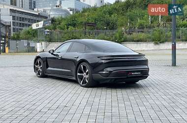 Седан Porsche Taycan 2021 в Киеве