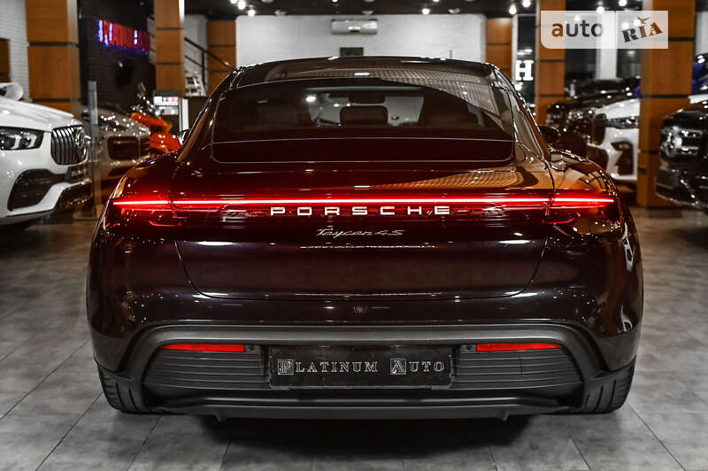 Седан Porsche Taycan 2020 в Одессе