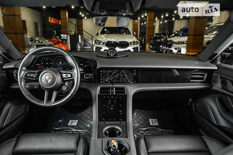 Седан Porsche Taycan 2020 в Одессе