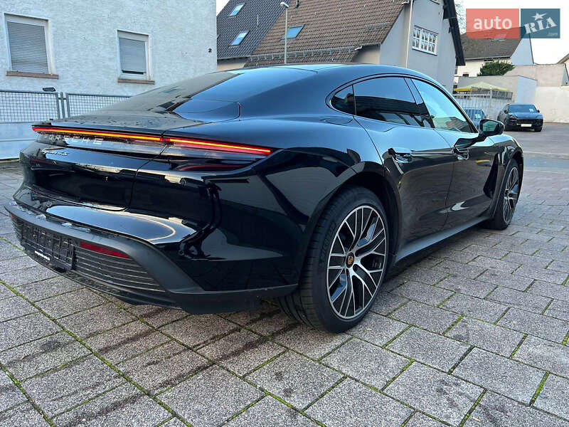 Седан Porsche Taycan 2023 в Киеве фото 4 Седан Porsche Taycan 2023 в Киеве