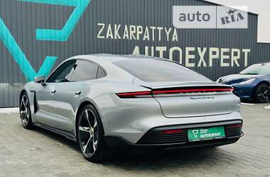 Седан Porsche Taycan 2020 в Мукачево