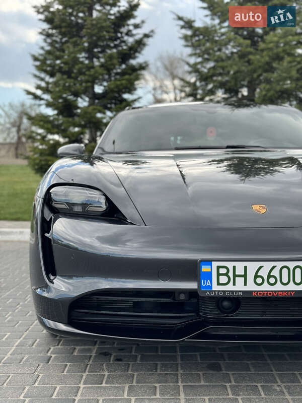 Седан Porsche Taycan 2020 в Одессе