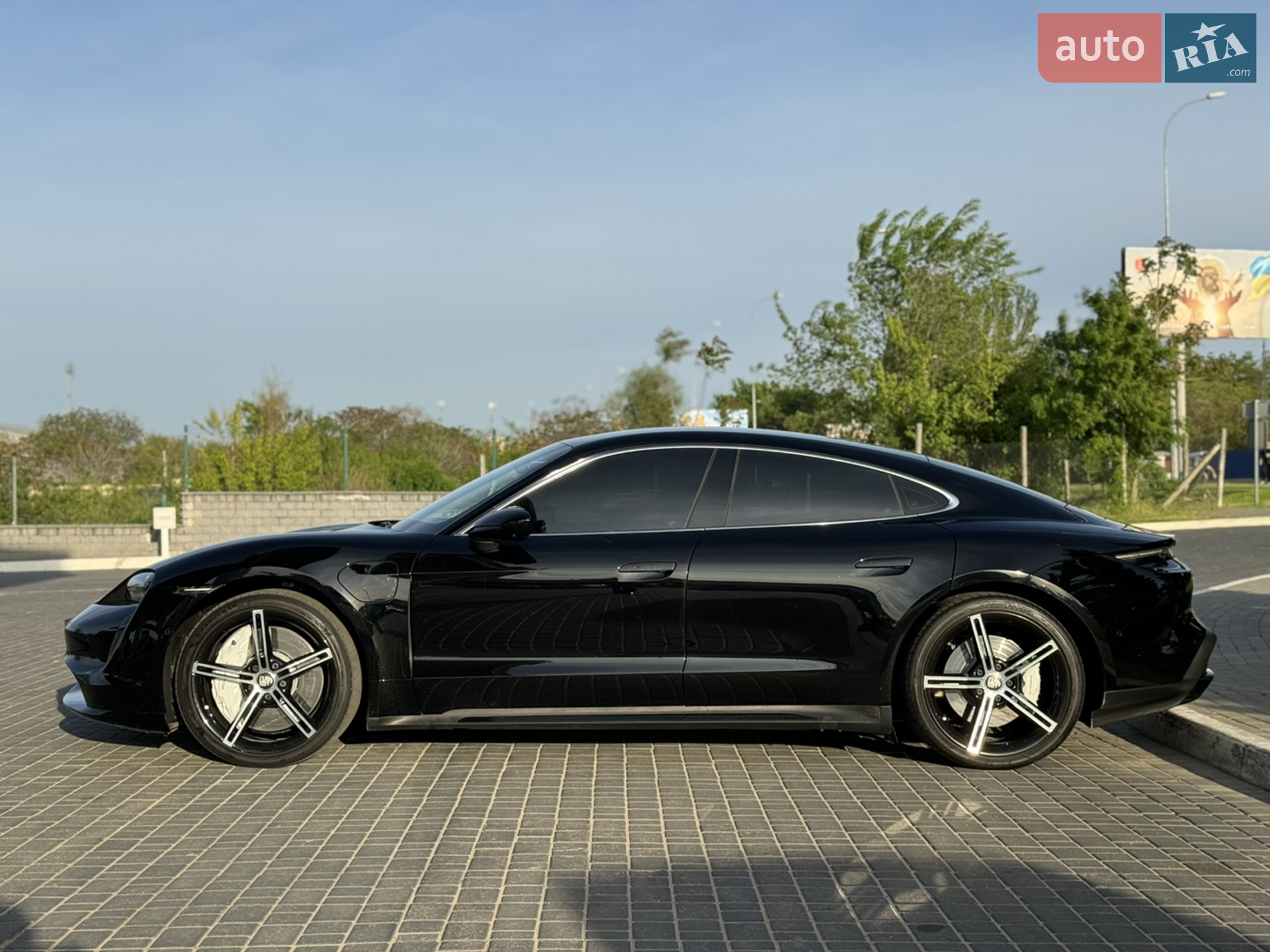 2020 Porsche Taycan - мініатюра 7
