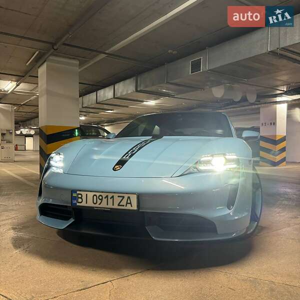 Седан Porsche Taycan 2020 в Полтаве