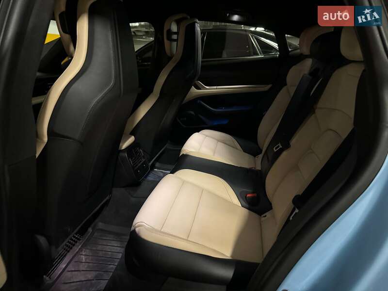 Седан Porsche Taycan 2020 в Полтаве
