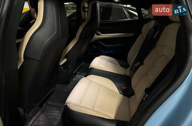 Седан Porsche Taycan 2020 в 