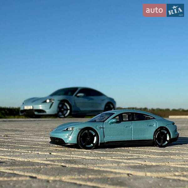 Седан Porsche Taycan 2020 в Полтаве