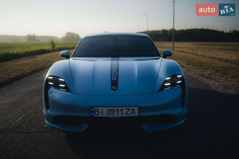 Седан Porsche Taycan 2020 в Полтаве