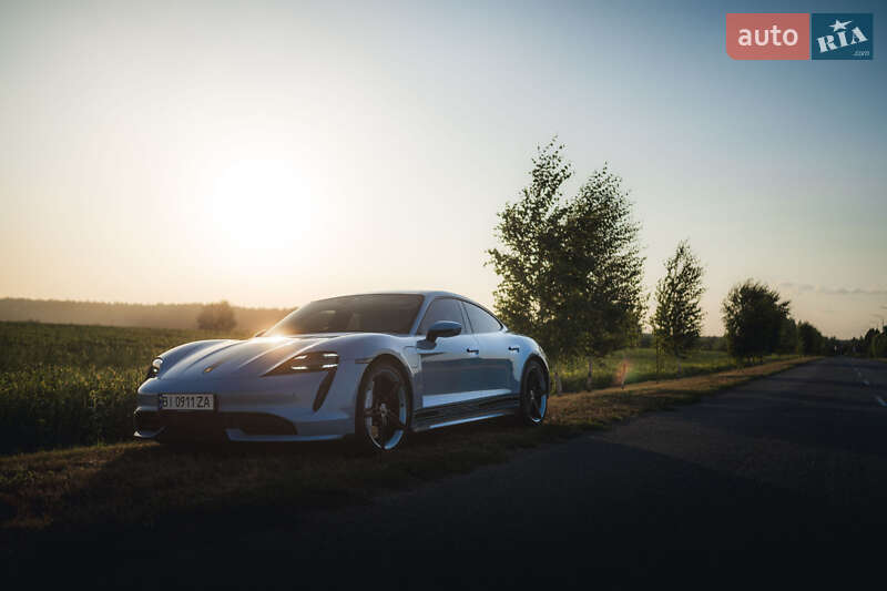 Седан Porsche Taycan 2020 в Полтаве
