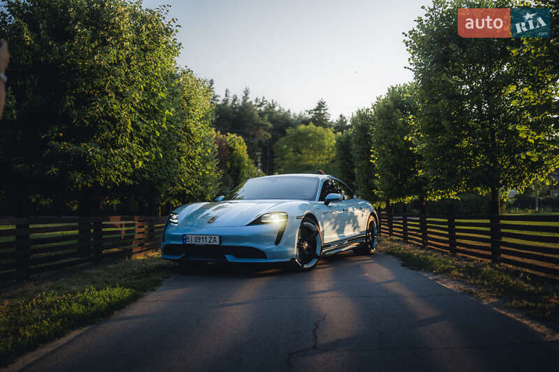 Седан Porsche Taycan 2020 в Полтаве