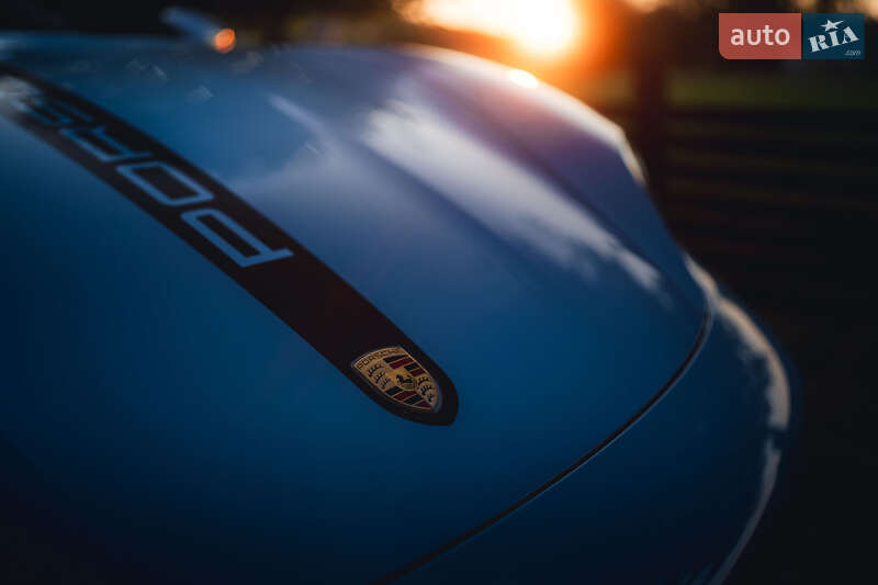 Седан Porsche Taycan 2020 в Полтаве