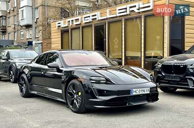 Porsche Taycan 2019