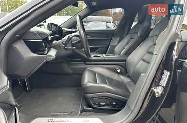 Седан Porsche Taycan 2019 в 