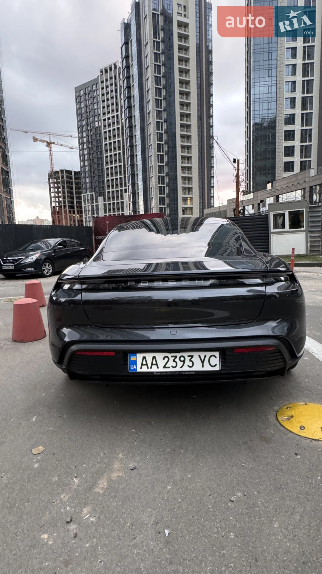 2021 Porsche Taycan - мініатюра 4
