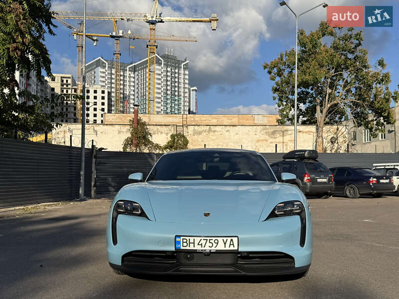 Седан Porsche Taycan 2021 в Одессе