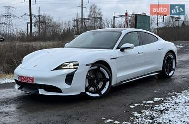 Седан Porsche Taycan 2021 в Ковелі