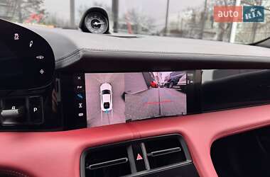 Седан Porsche Taycan 2022 в 