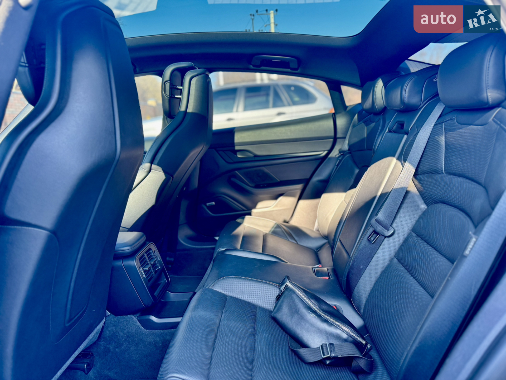 2021 Porsche Taycan - мініатюра 23