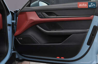 Седан Porsche Taycan 2022 в 