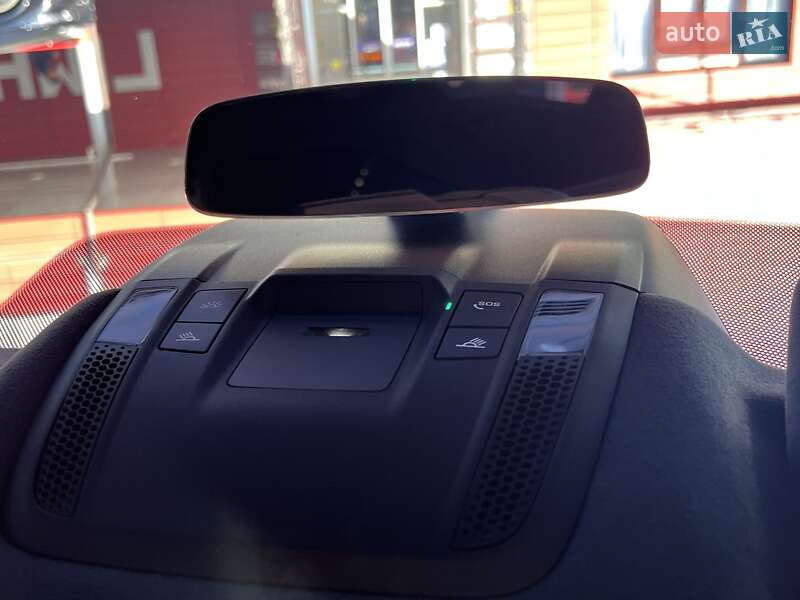 Седан Porsche Taycan 2021 в Львове фото 48 Седан Porsche Taycan 2021 в Львове