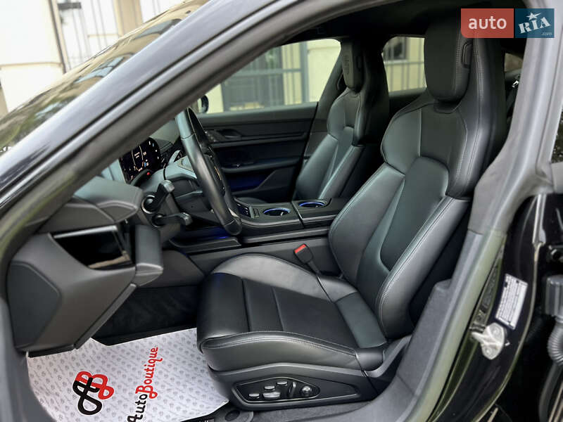 Седан Porsche Taycan 2022 в Одессе