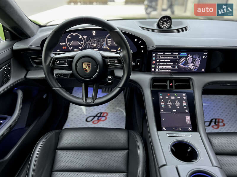 Седан Porsche Taycan 2022 в Одессе