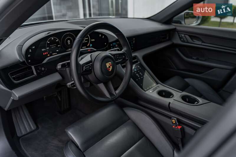 Седан Porsche Taycan 2023 в Киеве фото 12 Седан Porsche Taycan 2023 в Киеве