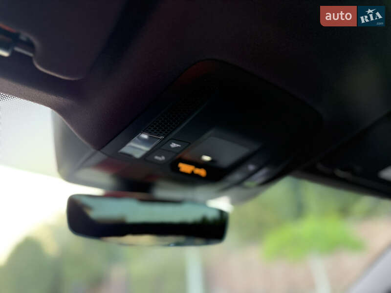 Седан Porsche Taycan 2022 в Ровно фото 13 Седан Porsche Taycan 2022 в Ровно