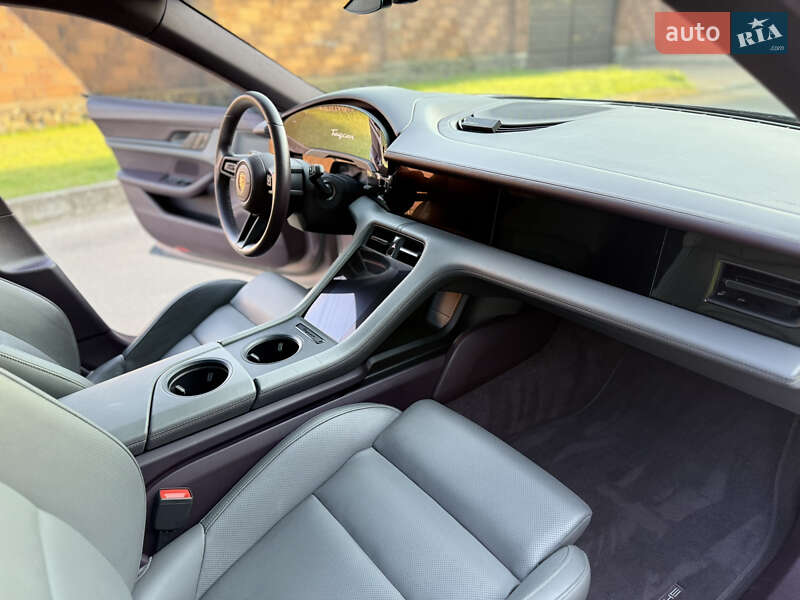 Седан Porsche Taycan 2022 в Ровно фото 20 Седан Porsche Taycan 2022 в Ровно