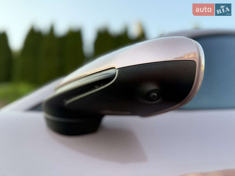 Седан Porsche Taycan 2022 в Ровно фото 38 Седан Porsche Taycan 2022 в Ровно