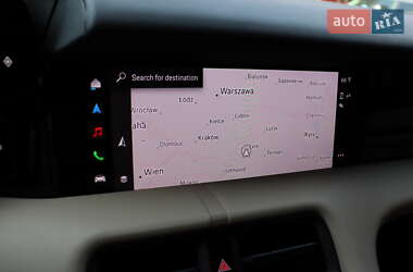 Седан Porsche Taycan 2021 в 
