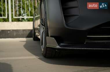 Седан Porsche Taycan 2021 в 