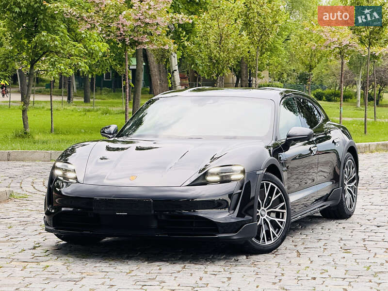 Седан Porsche Taycan 2022 в Киеве
