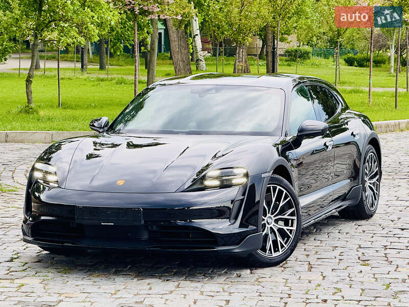 Седан Porsche Taycan 2022 в Киеве