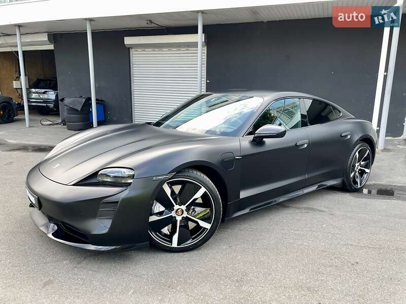 Седан Porsche Taycan 2020 в Киеве