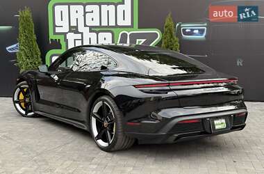 Седан Porsche Taycan 2019 в 