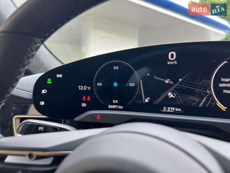 Седан Porsche Taycan 2020 в Днепре