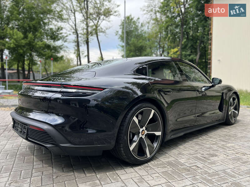 Седан Porsche Taycan 2020 в Днепре