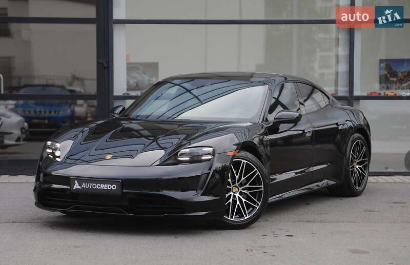 Porsche Taycan 2023