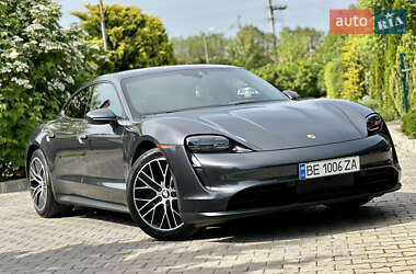 Седан Porsche Taycan 2021 в Одесі