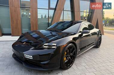 Седан Porsche Taycan 2022 в Луцке