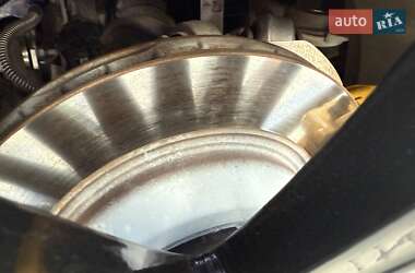 Седан Porsche Taycan 2021 в 