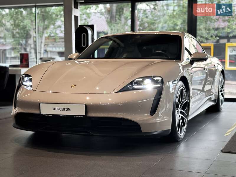Porsche Taycan 2020